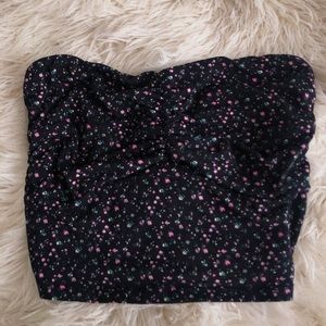 Tube top 😍 ( shop it on depop for cheaper )